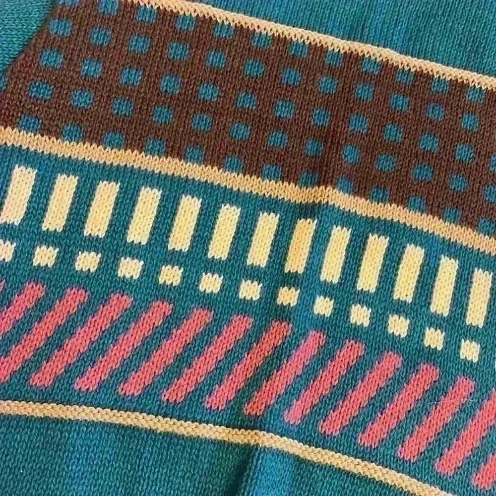 80’s Knit Sweater - Picture 2 of 4
